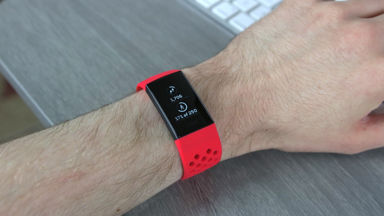 Which Band On Fitness Tracker Do I Pull To Charge Wearable Fitness