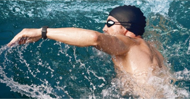 fitness tracker swimming laps