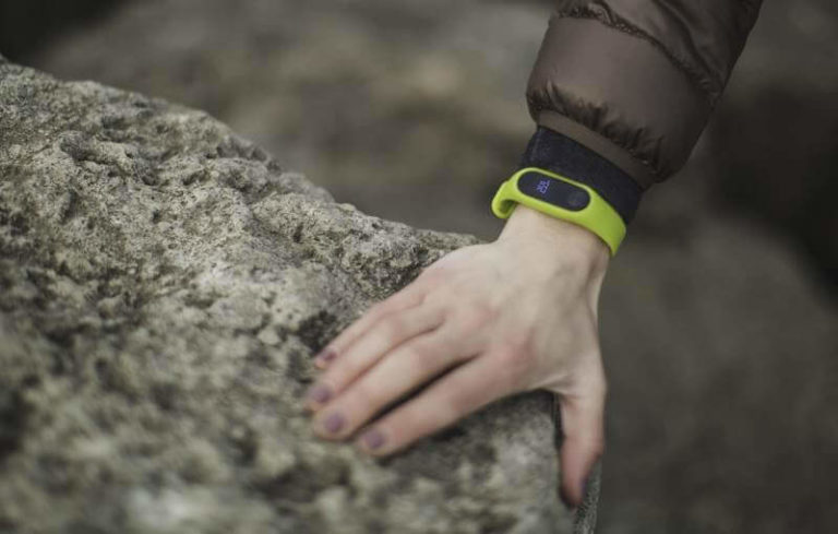 Best Fitness Tracker For Small Wrists Wearable Fitness Trackers