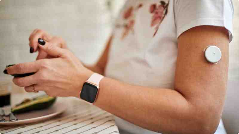 Do any Smartwatches check blood sugar?