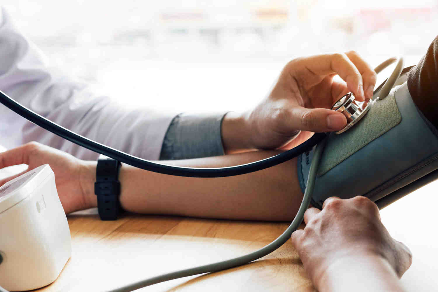 What causes a low pulse with high blood pressure?