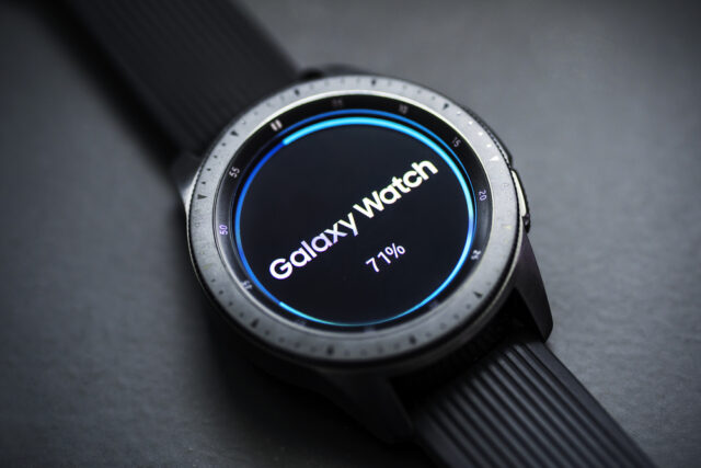 Customize Galaxy Watch Faces
